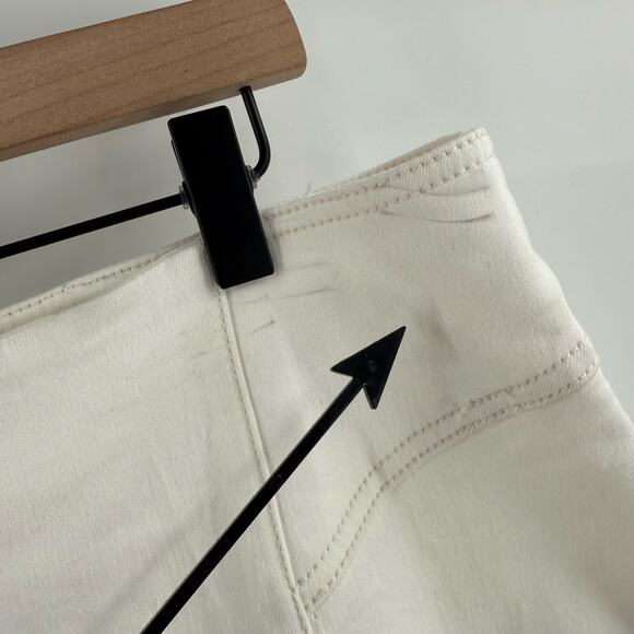 WE THE FREE x FREE PEOPLE Curvy Jeans Size 35 NWT White Denim Plus Curvy Raw Hem - Picture 8 of 16